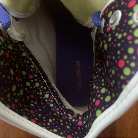 Ladies Reebok Classic Sneakers - Picture 8 of 11